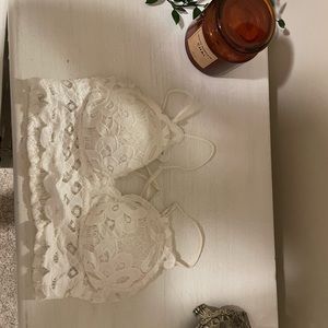 Medium lacey bra